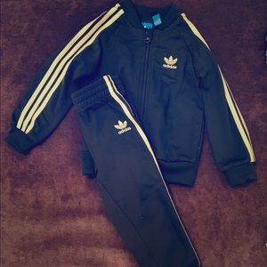 2T unisex Adidas track suit Black/Gold